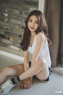 国产巨乳自拍,揭秘网络红人背后的故事